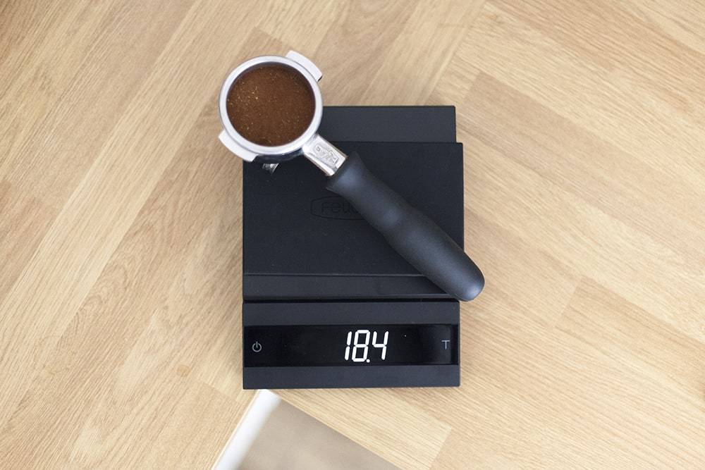 Felicita Parallel Coffee Scale - Black - MAD! Coffee